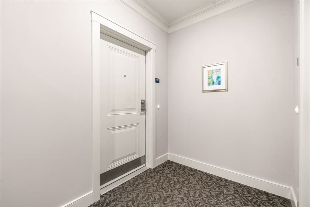 Condominium at 130 University Ave # 1312, Westwood MA 02090, Westwood, photo 27 of 29