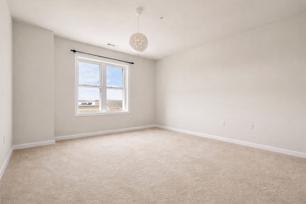 Condominium at 130 University Ave # 1312, Westwood MA 02090, Westwood, photo 7 of 29