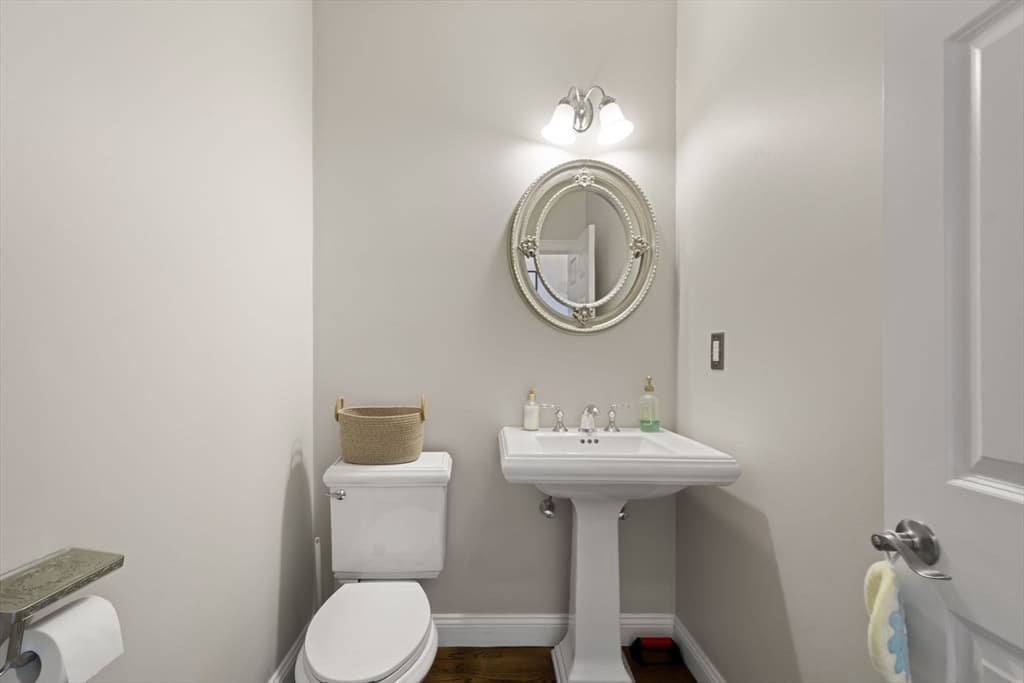 806 Ledgewood Way # 806, Clinton MA 01510 photo 17