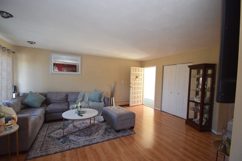 7 Fernview Ave # 11, North Andover MA 01845 photo 8