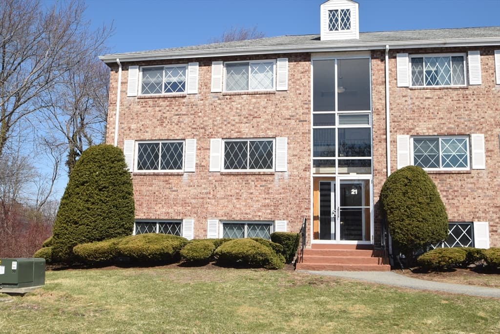 21 Fernview Ave # 8, North Andover MA 01845 photo 2
