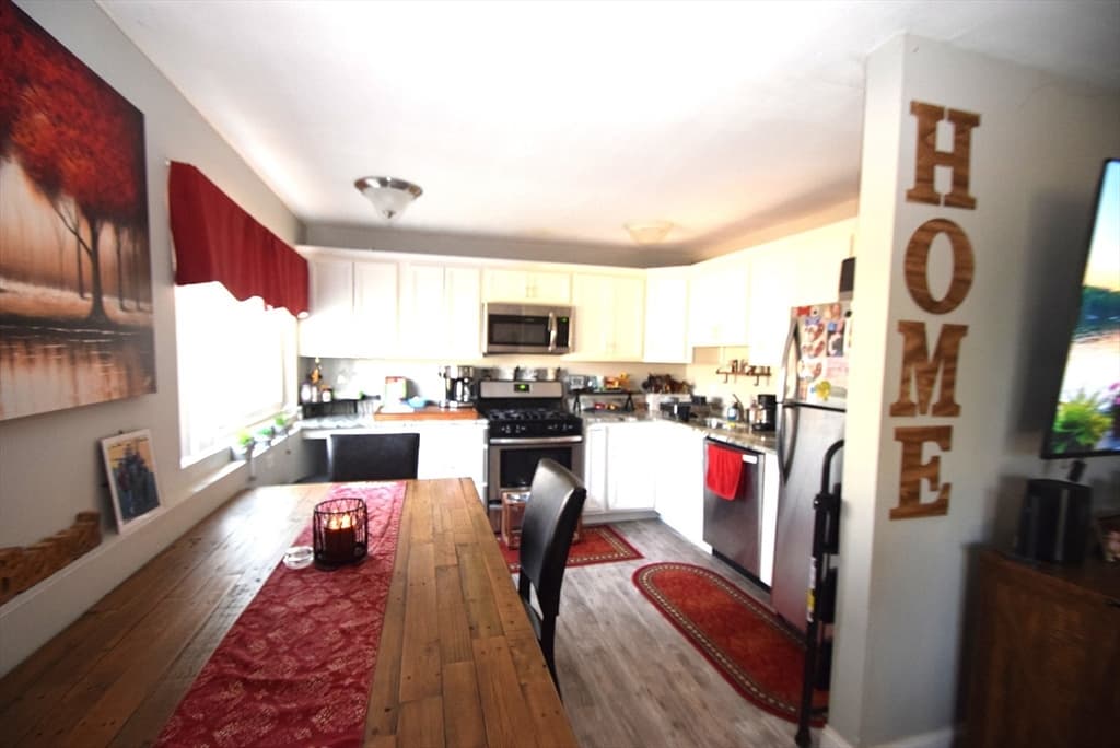 21 Fernview Ave # 8, North Andover MA 01845 photo 4