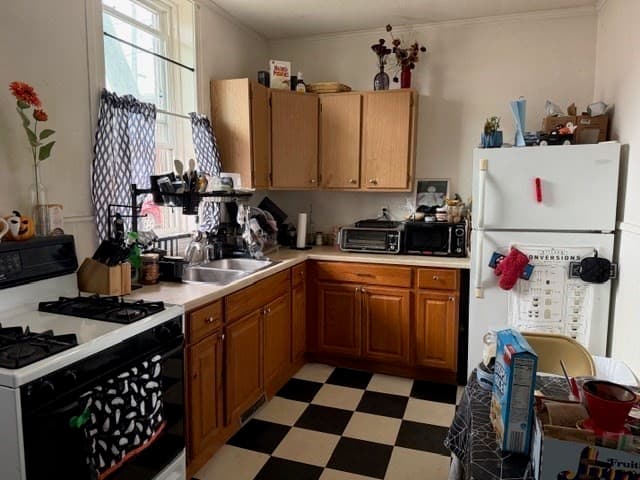 5+ Family - 5+ Units Side by Side at 64-66 Pleasant St, Easthampton MA 01027, photo 34 of 42