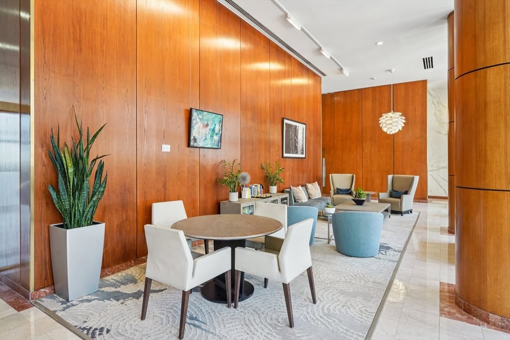 Condominium at 65 East India Row, Boston MA 02110, photo 3 of 23