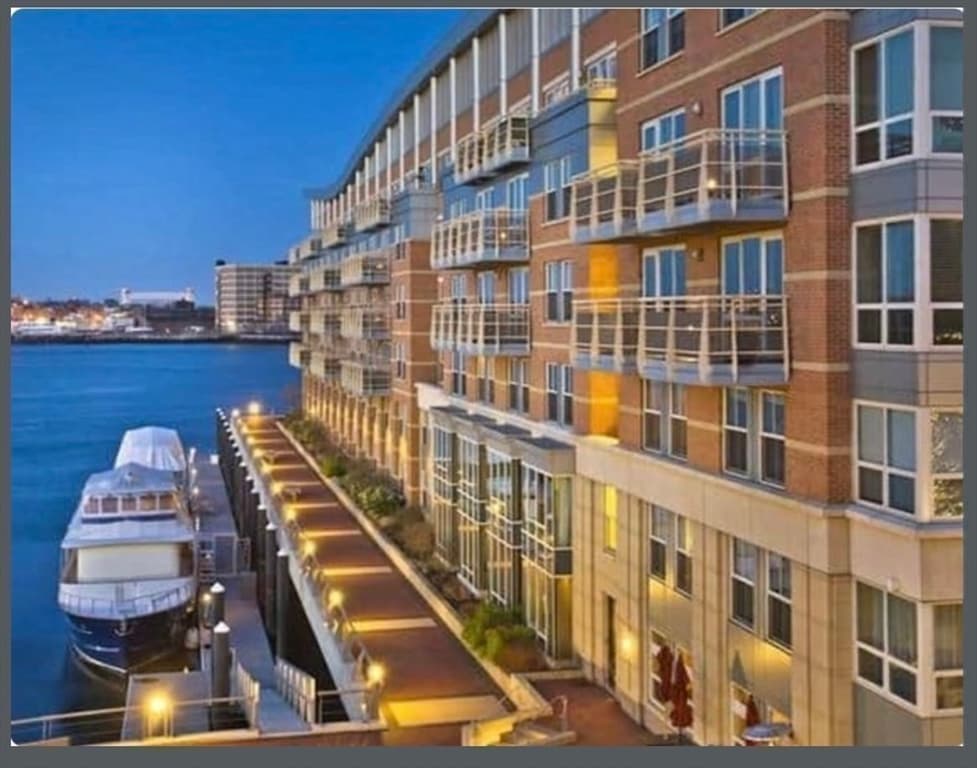 Condominium at 2 Battery Wharf # 2408, Boston MA 02109, photo 22 of 30