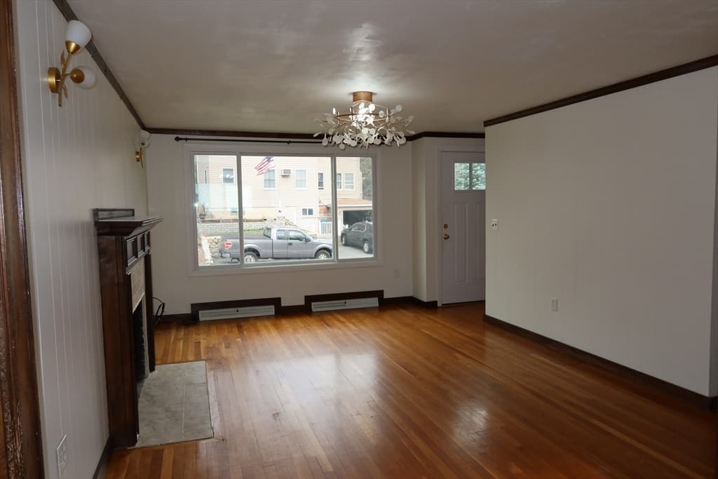 31 Mohawk, Burlington MA 01803 photo 8