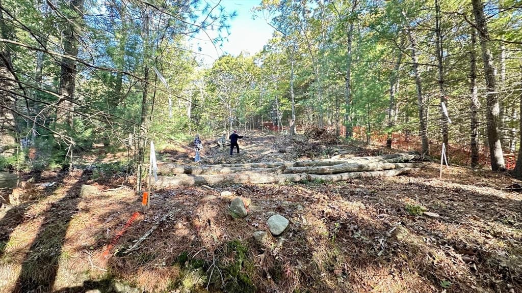 221 Beaver Dam Rd, Plymouth MA 02360 photo 3
