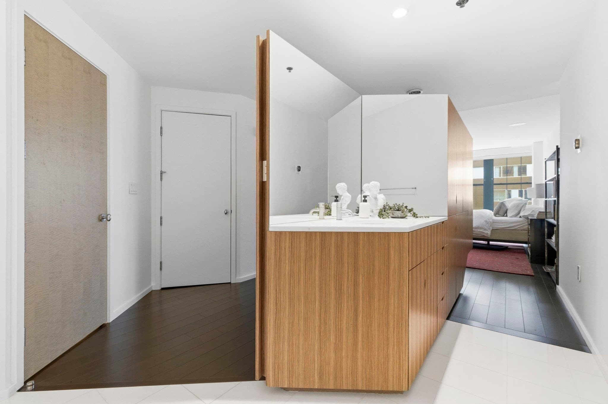 Condominium at 9 W Broadway # 618, Boston MA 02127, photo 12 of 38