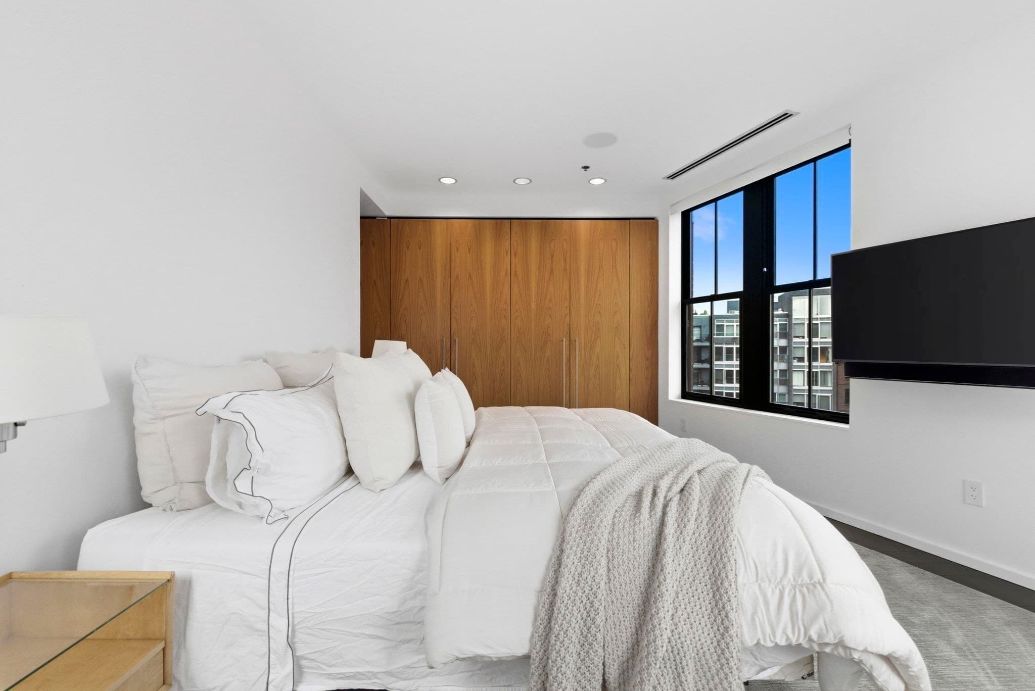 Condominium at 9 W Broadway # 618, Boston MA 02127, photo 32 of 38