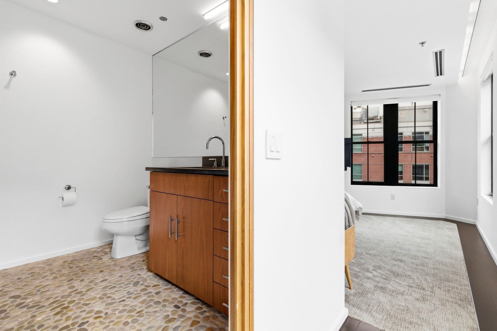 Condominium at 9 W Broadway # 618, Boston MA 02127, photo 28 of 38