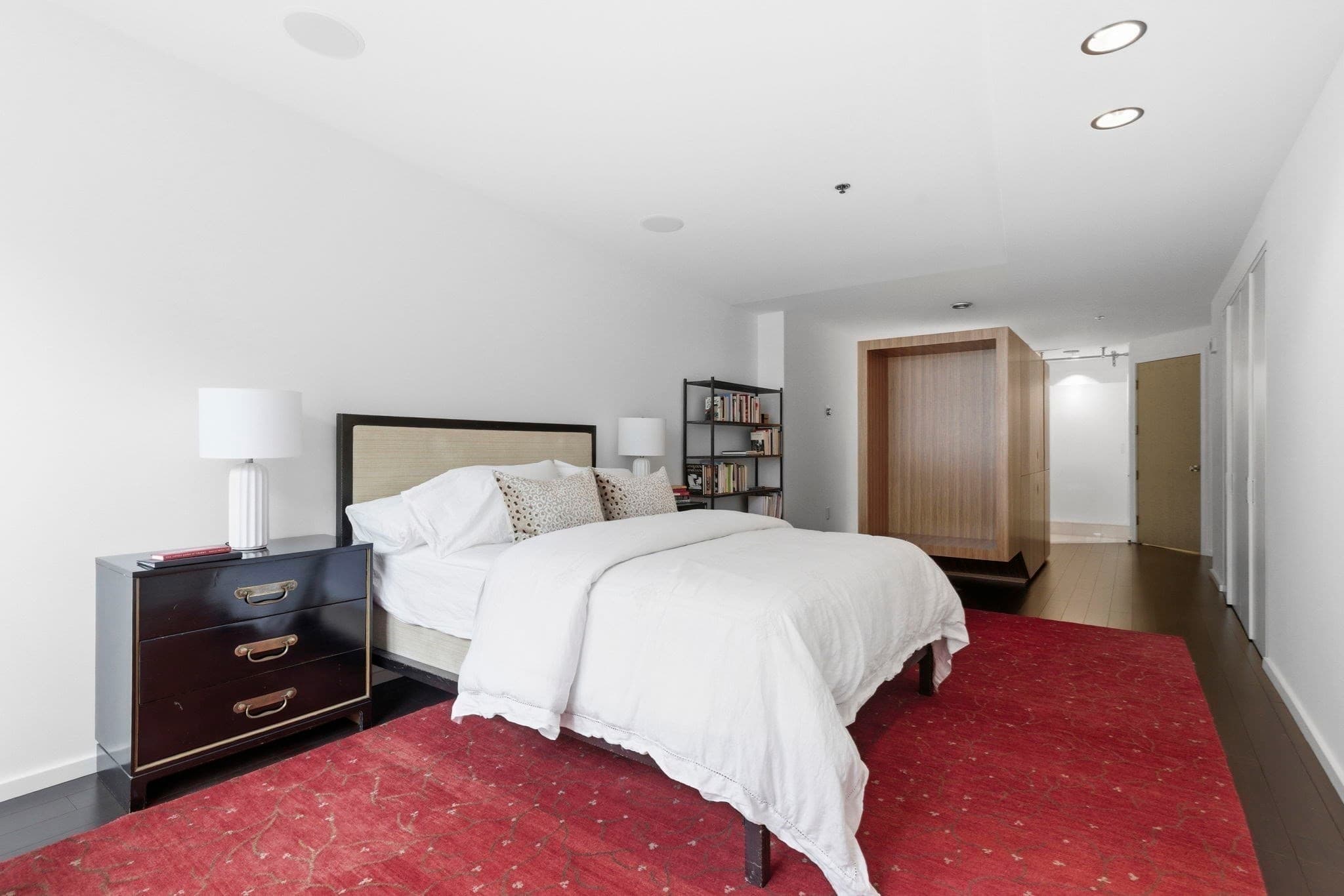 Condominium at 9 W Broadway # 618, Boston MA 02127, photo 11 of 38