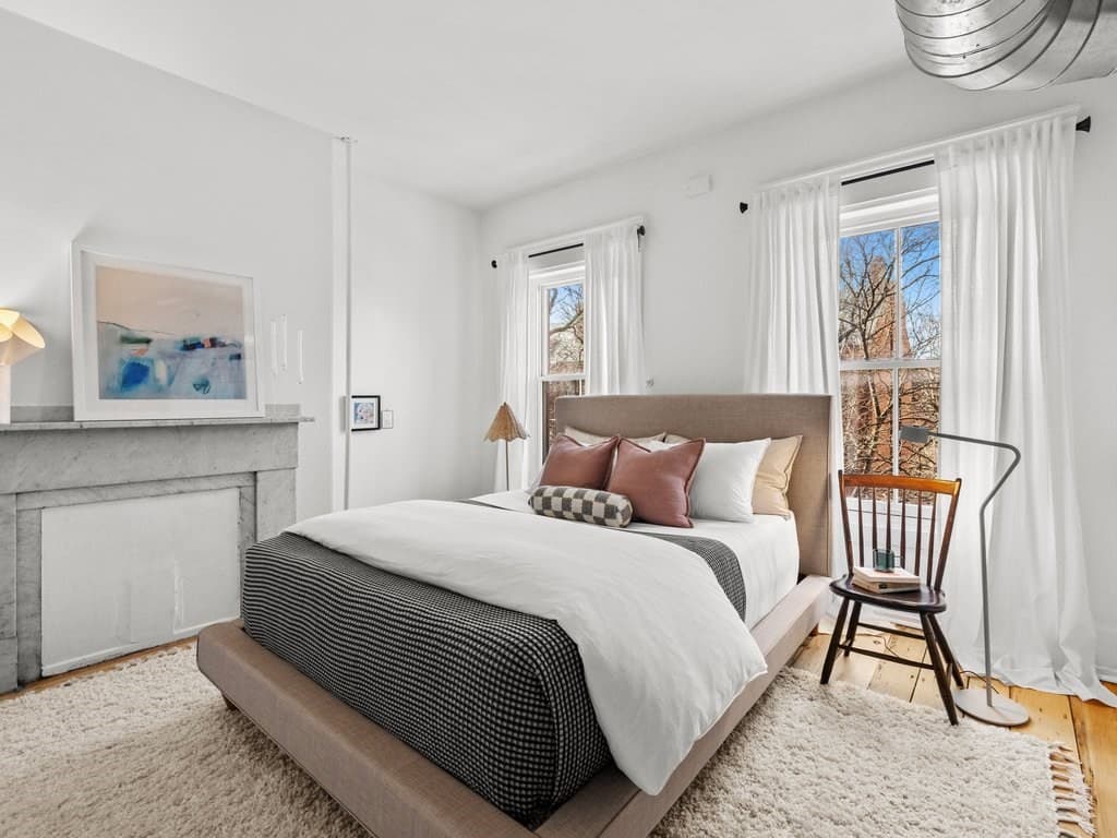 Condominium at 67 Rutland St # 3, Boston MA 02118, photo 11 of 13
