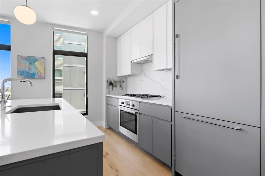 191 Washington Street # 525, Boston MA 02135 photo 2