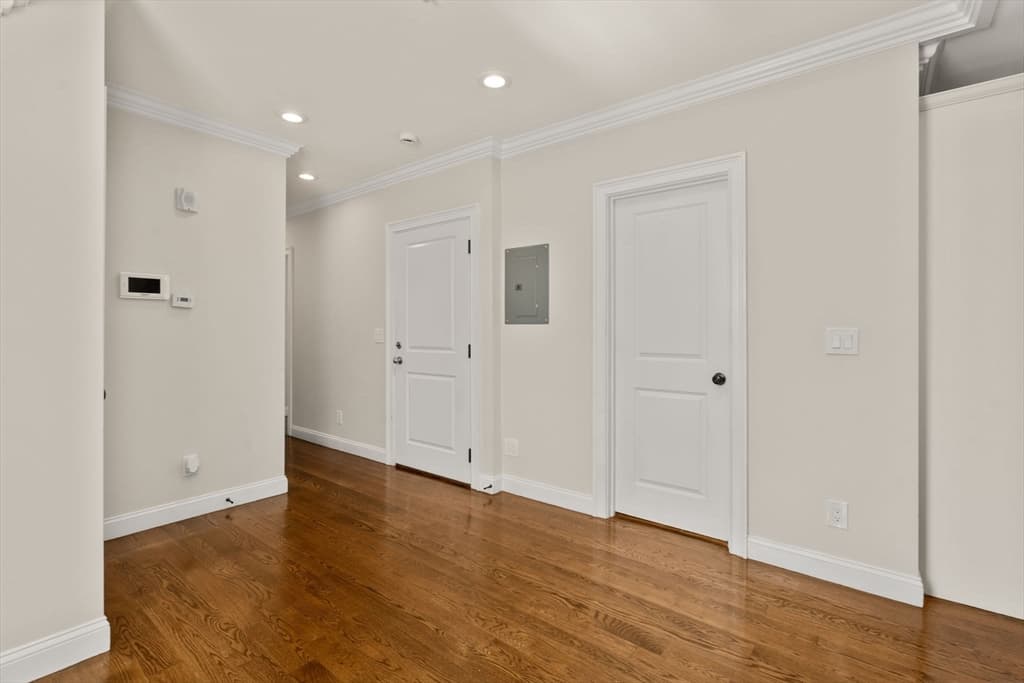 5-9 Family at 39-41 W. Walnut Park, Boston MA 02119, photo 10 of 20