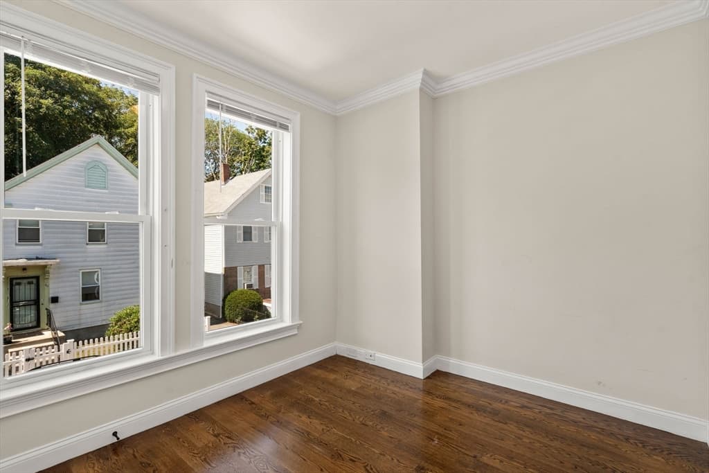 5-9 Family at 39-41 W. Walnut Park, Boston MA 02119, photo 11 of 20