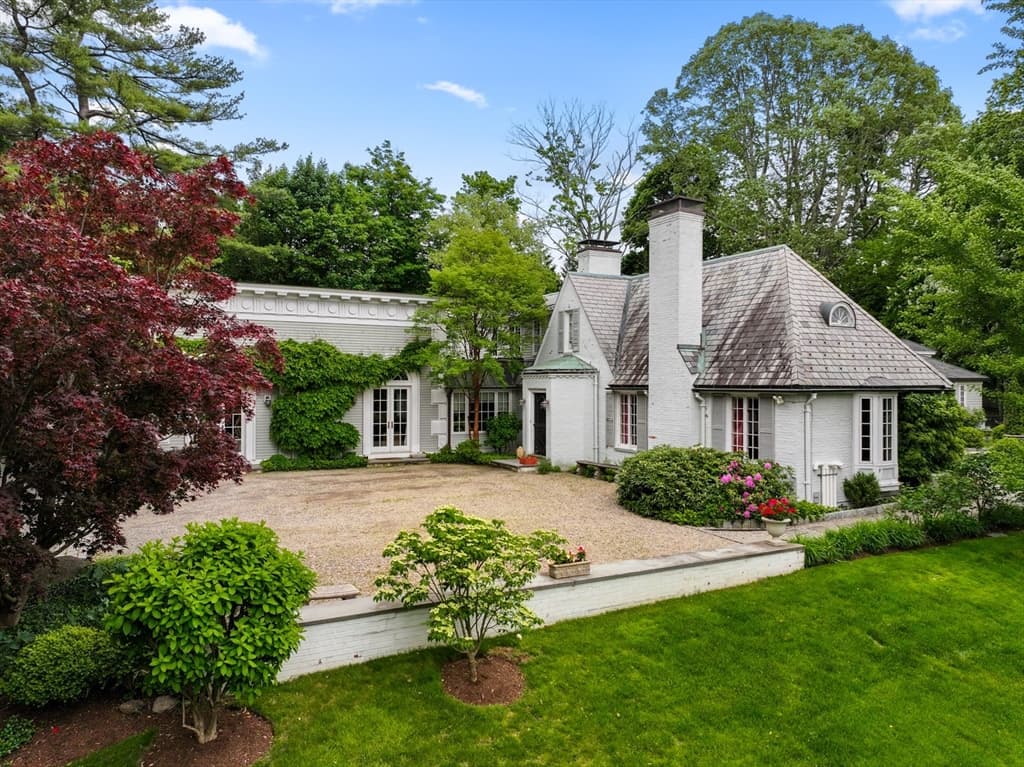 Single Family Residence at 540 Chestnut Hill Ave, Brookline MA 02445, Brookline, photo 2 of 18