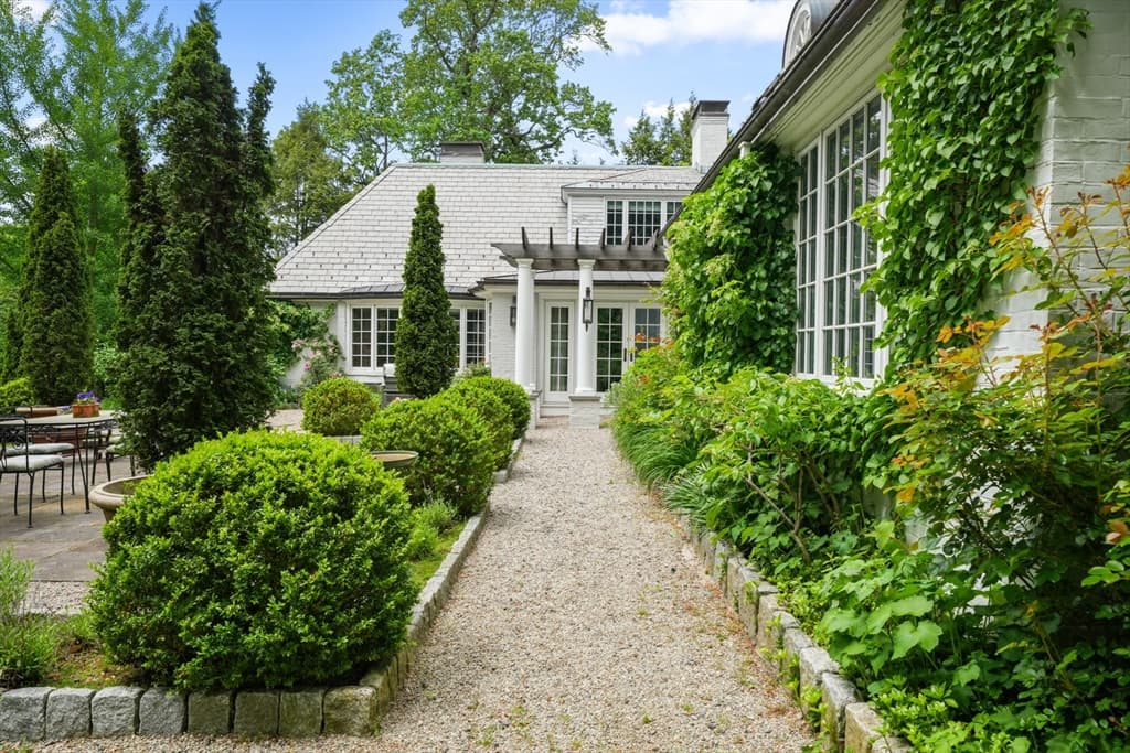 Single Family Residence at 540 Chestnut Hill Ave, Brookline MA 02445, Brookline, photo 15 of 18