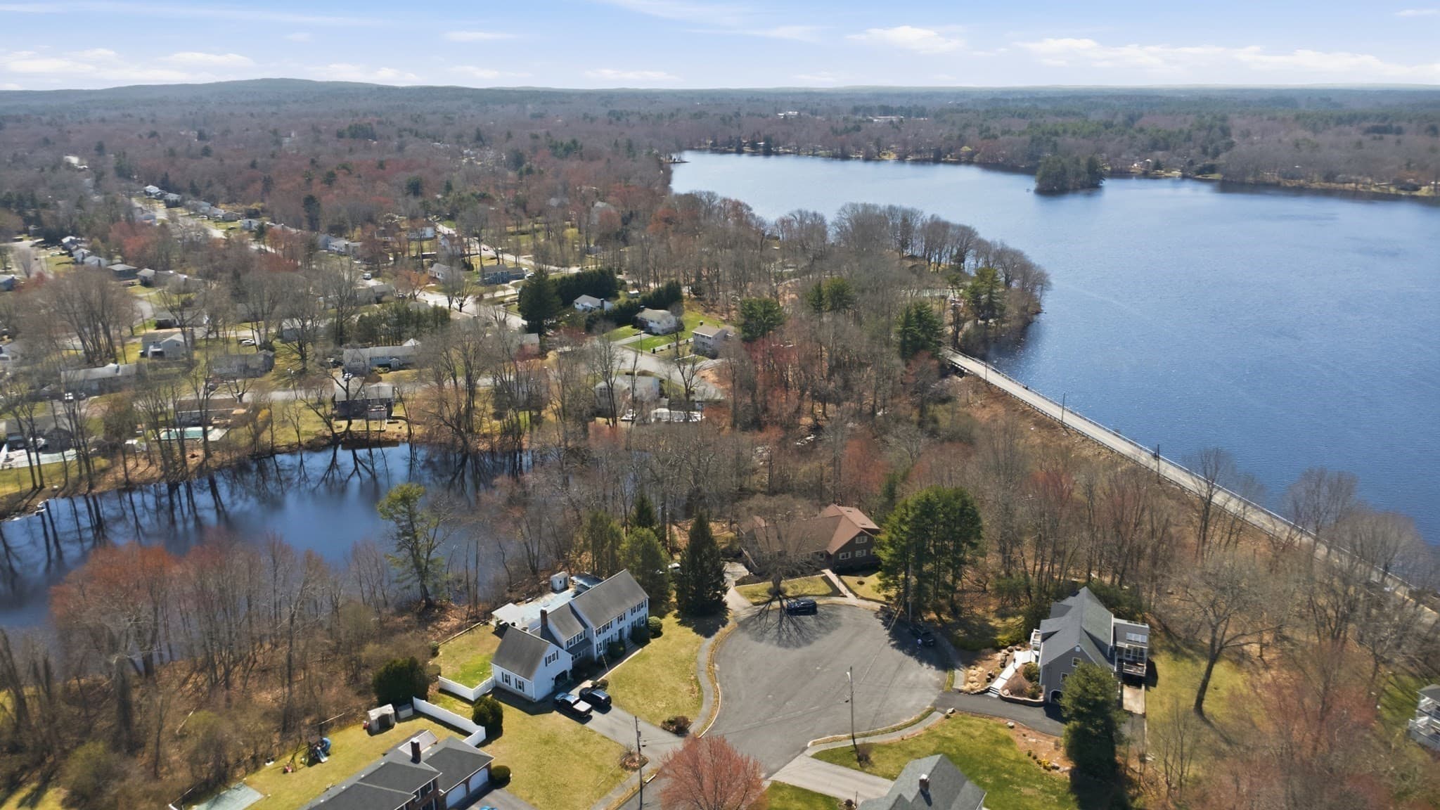 Single Family Residence at 28 Lancelot Ct, Norwood MA 02062, Norwood, photo 2 of 40