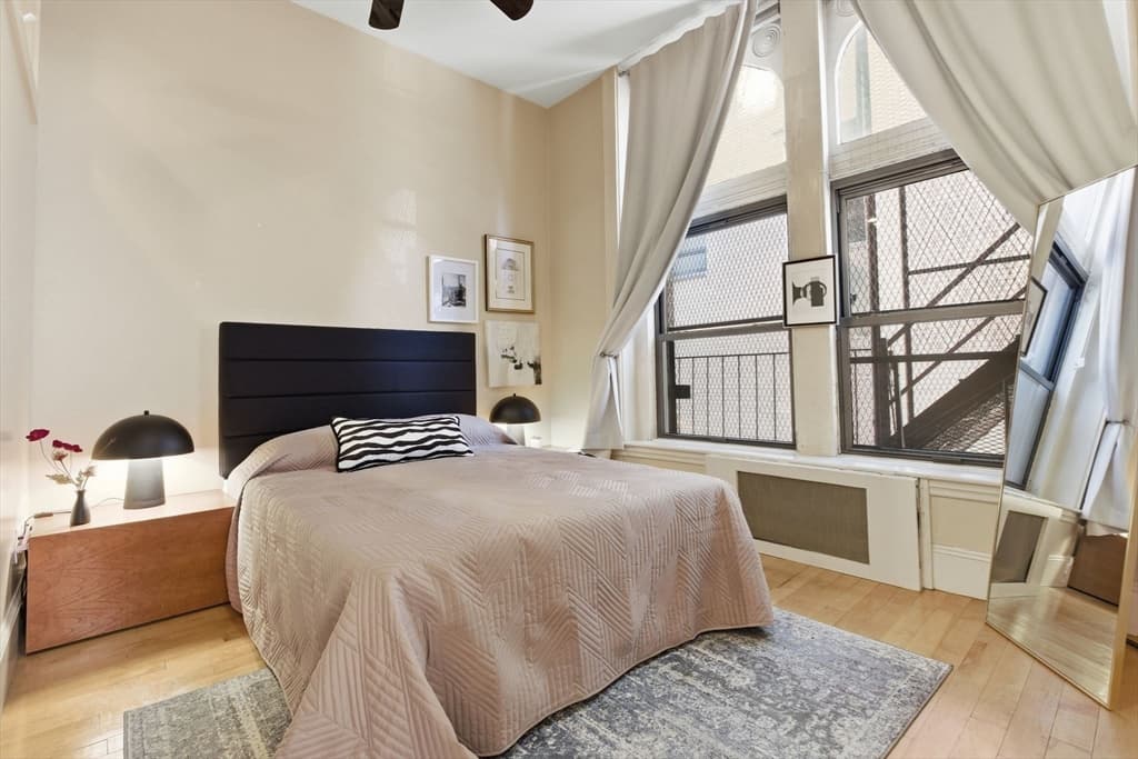 Condominium at 271 Dartmouth # 1F, Boston MA 02116, photo 13 of 23