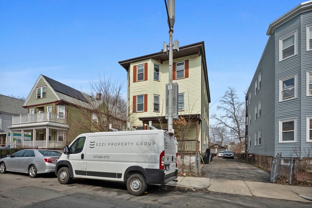 41 Armandine St, Boston MA 02124 photo 2