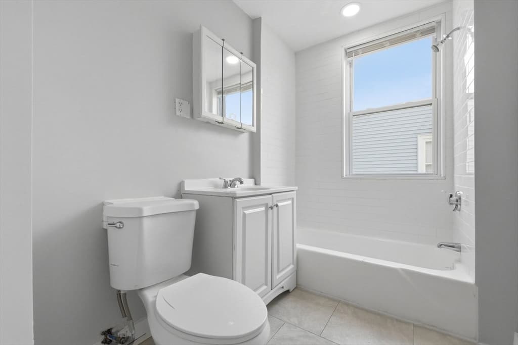 41 Armandine St, Boston MA 02124 photo 11