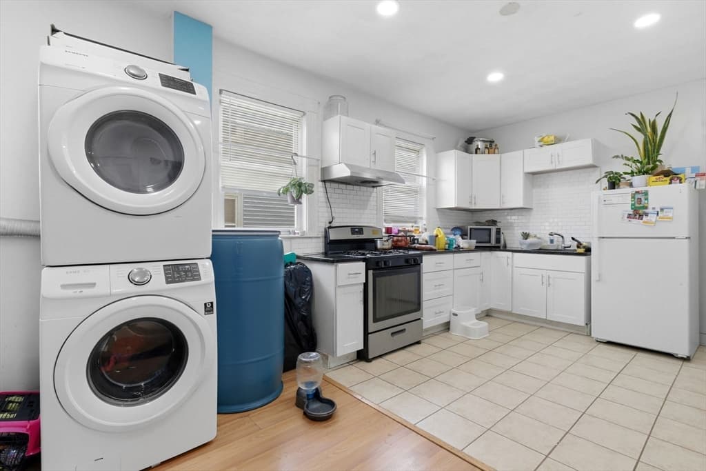41 Armandine St, Boston MA 02124 photo 31