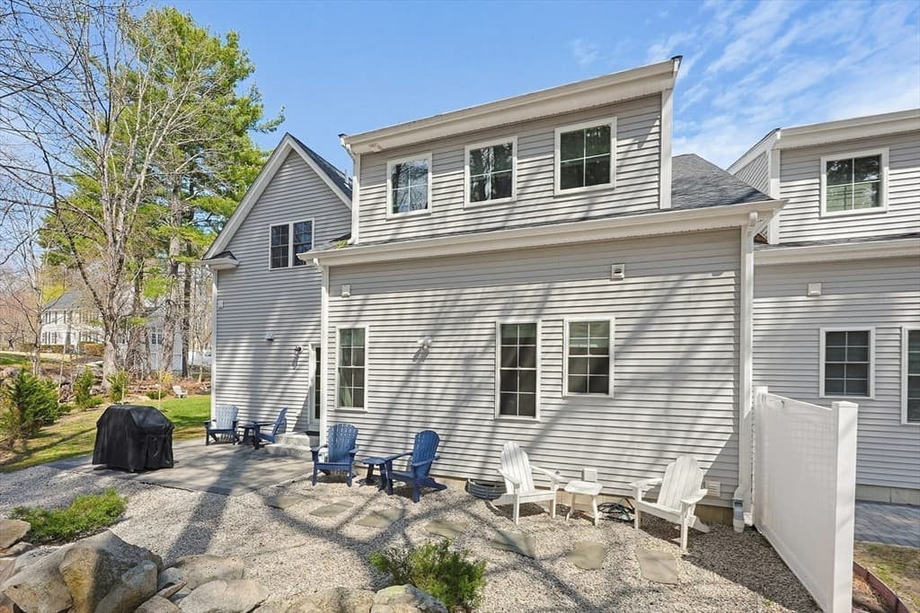 Condominium at 3 Harmony Way # 3, Medway MA 02053, Medway, photo 6 of 41