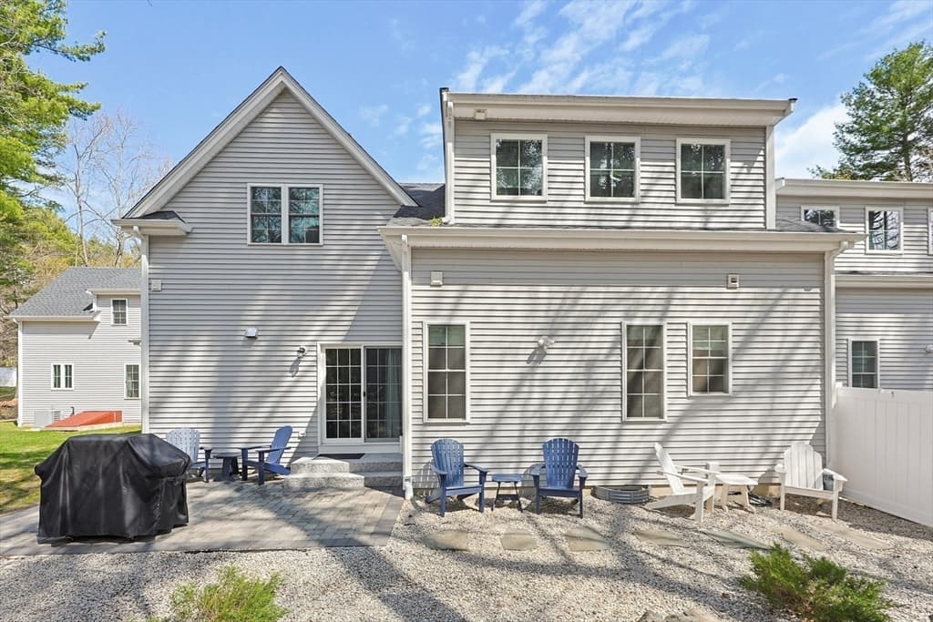 Condominium at 3 Harmony Way # 3, Medway MA 02053, Medway, photo 4 of 41