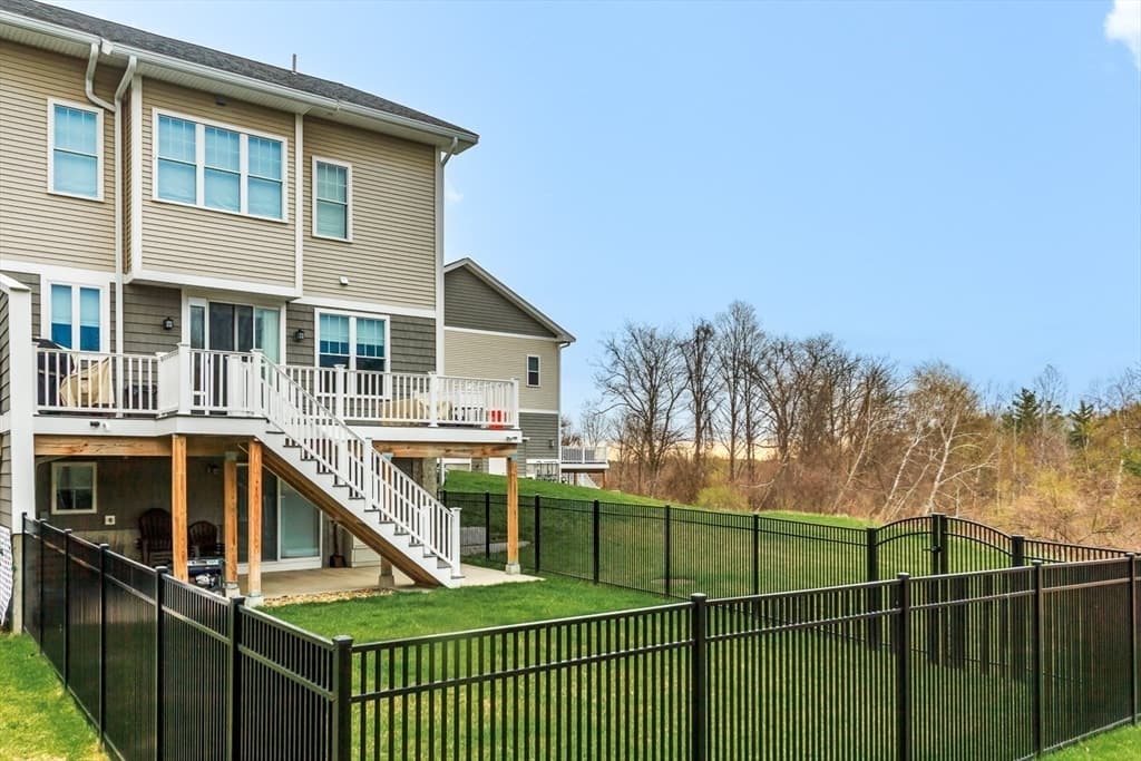 Condominium at 1 Jana, Merrimac MA 01860, photo 17 of 35
