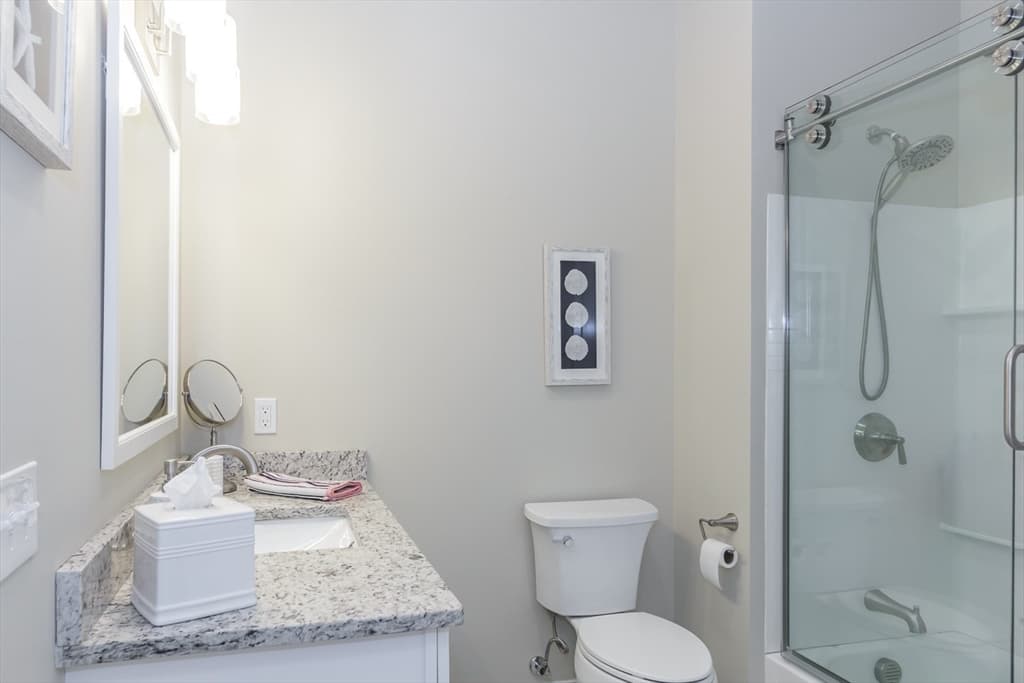 Condominium at 1 Jana, Merrimac MA 01860, photo 22 of 35