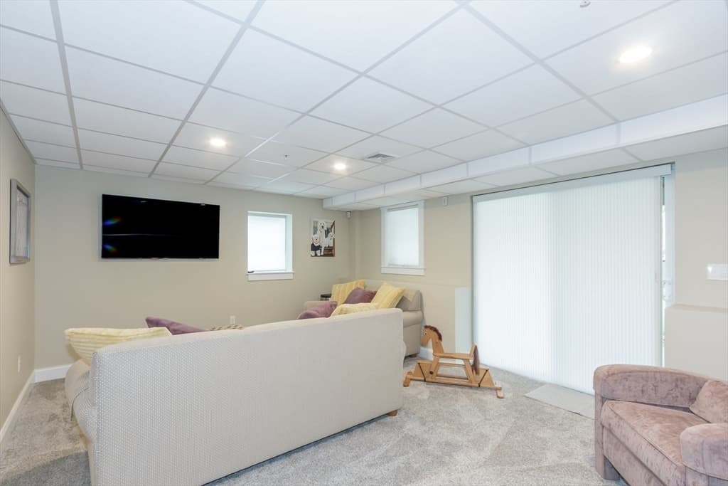 Condominium at 1 Jana, Merrimac MA 01860, photo 32 of 35