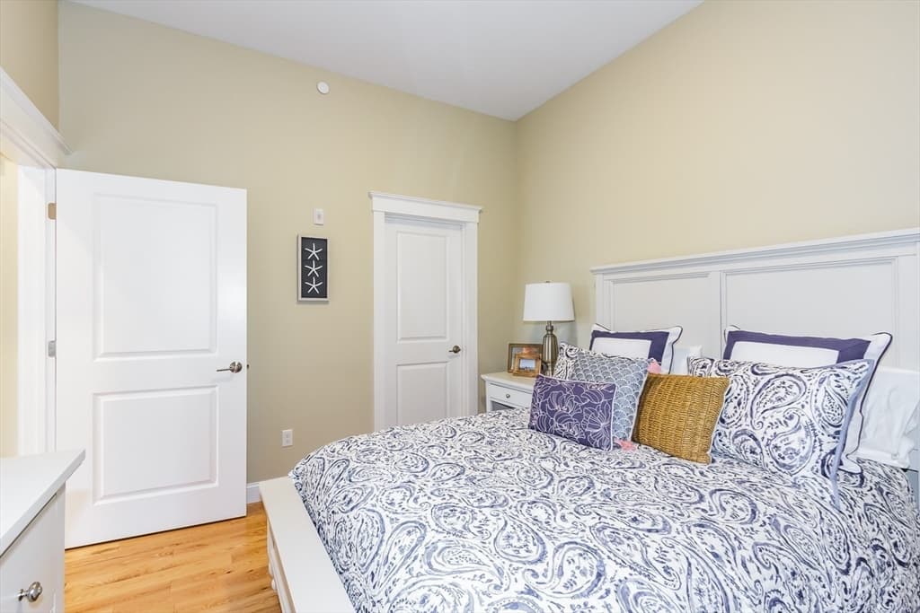 Condominium at 1 Jana, Merrimac MA 01860, photo 20 of 35