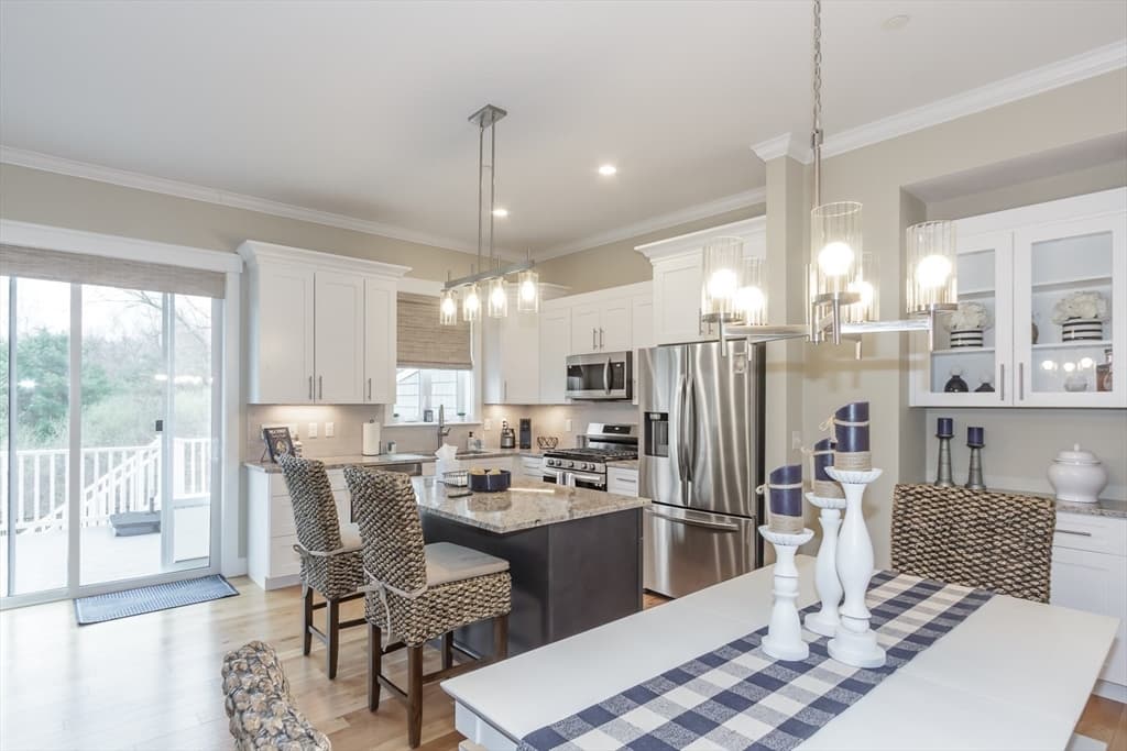 Condominium at 1 Jana, Merrimac MA 01860, photo 10 of 35