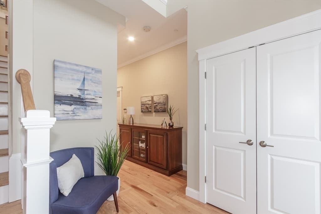 Condominium at 1 Jana, Merrimac MA 01860, photo 4 of 35