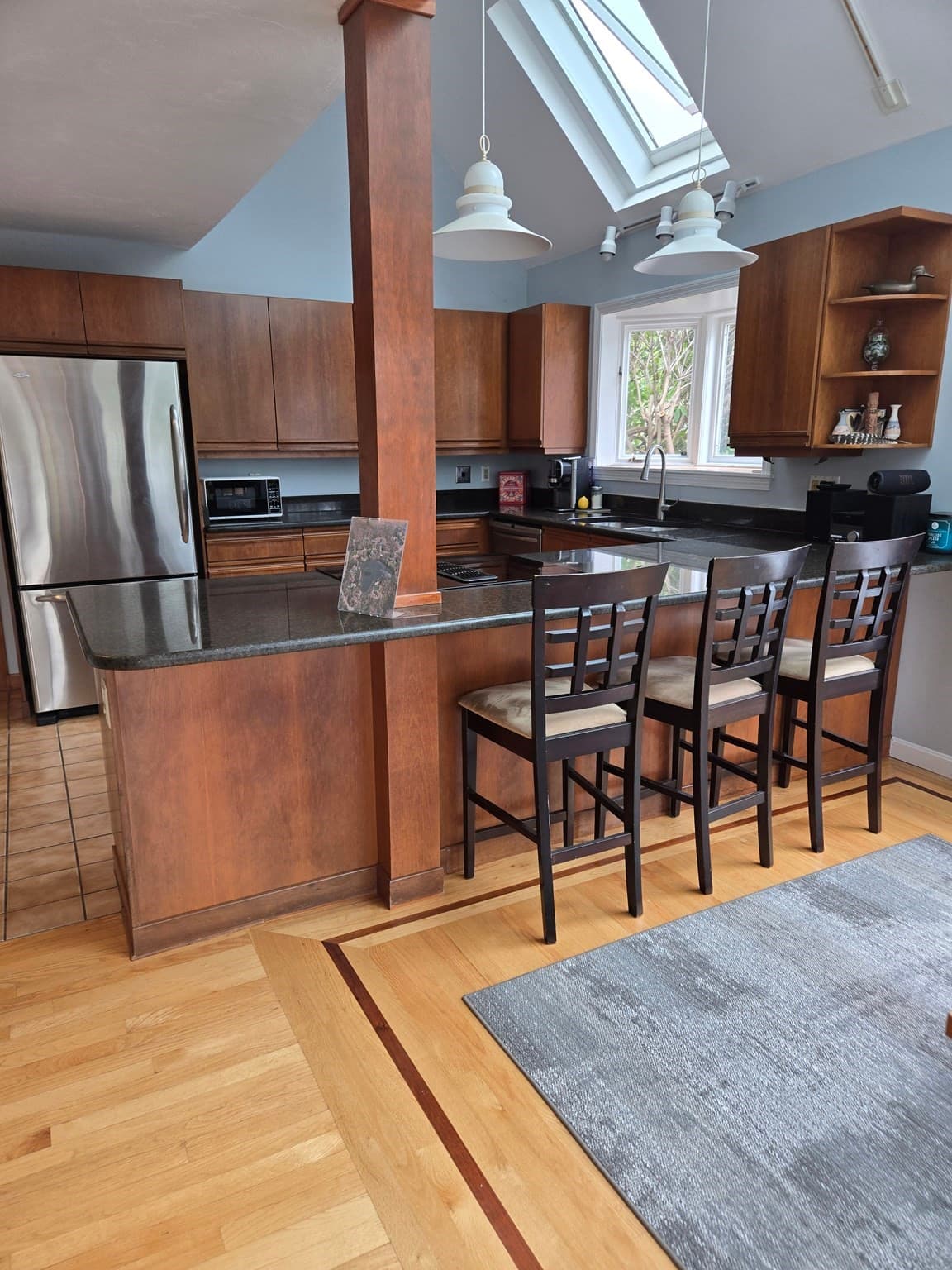 Single Family Residence at 55 Bullivant Farm Rd, Marion MA 02738, Marion, photo 5 of 42