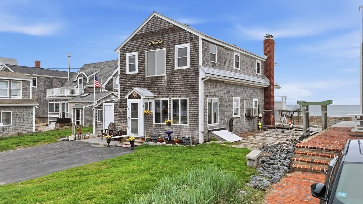 Single Family Residence at 36 Ocean St, Marshfield MA 02050, photo 2 of 32