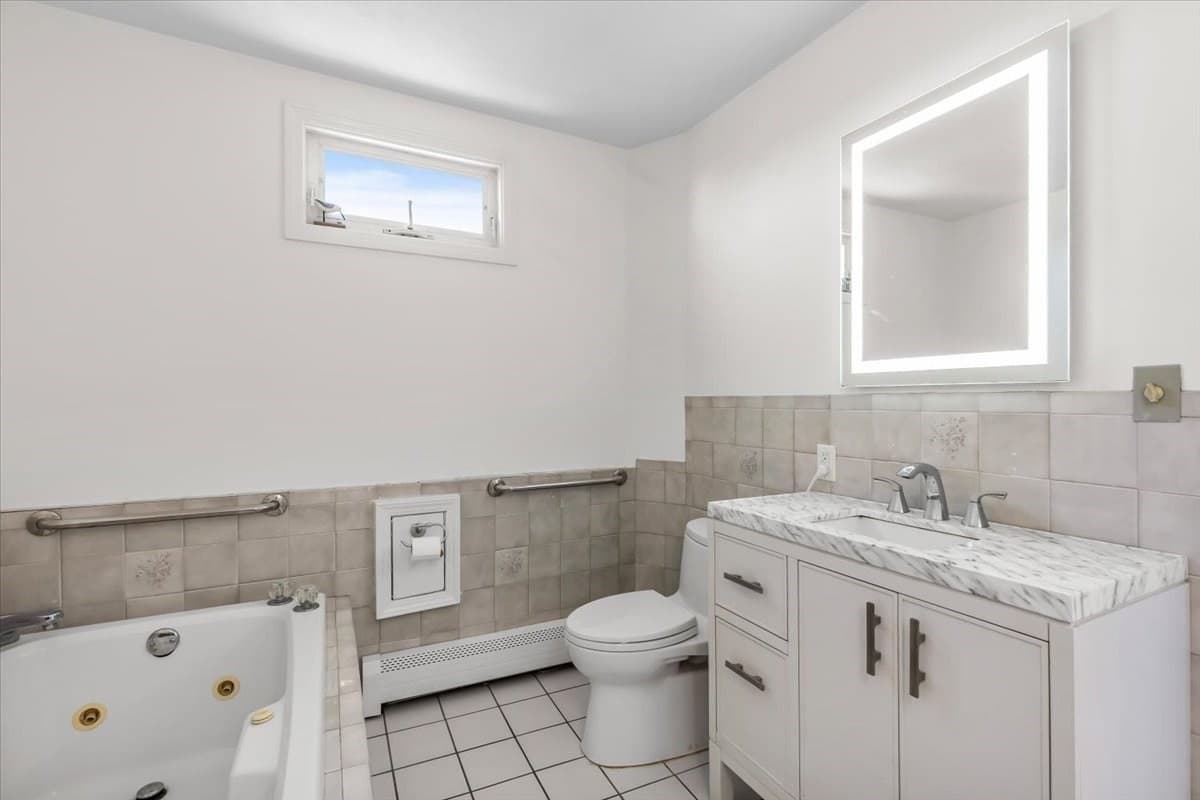 Single Family Residence at 36 Ocean St, Marshfield MA 02050, photo 24 of 32