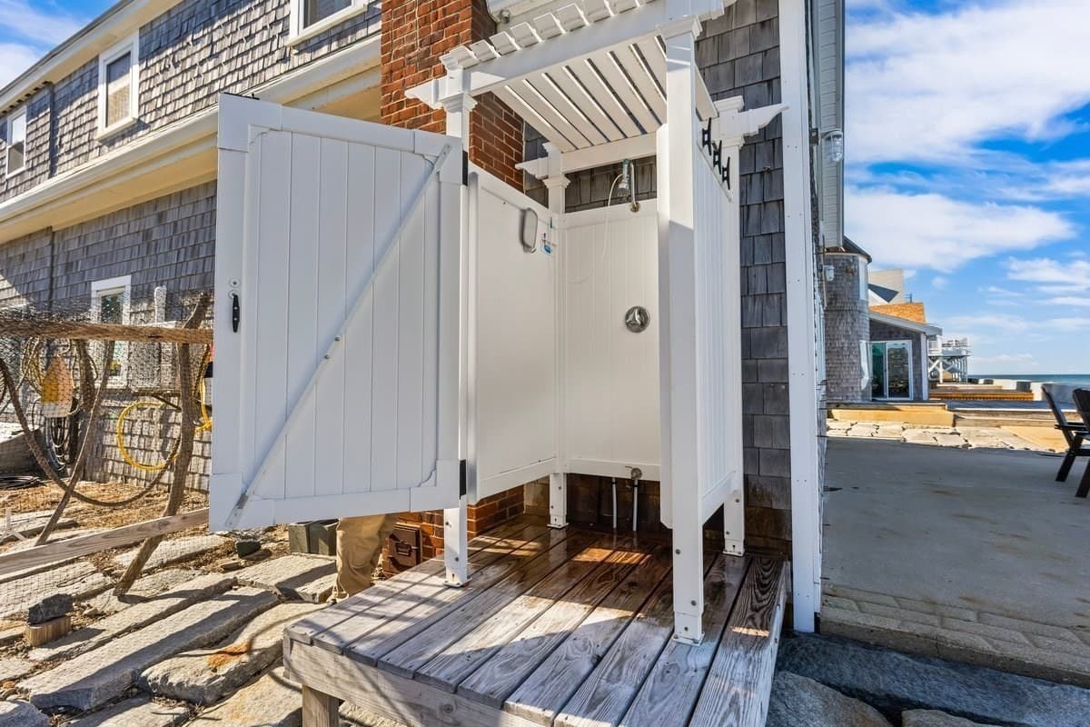 Single Family Residence at 36 Ocean St, Marshfield MA 02050, photo 10 of 32
