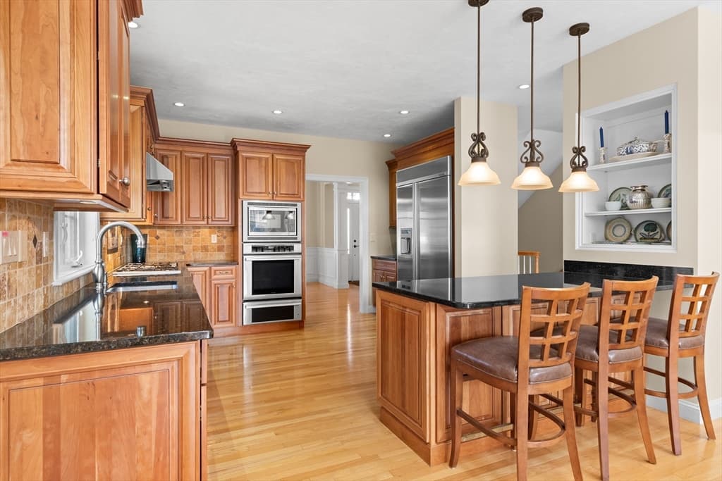 Condominium at 8 Ridgeway Cir # 8, West Newbury MA 01985, West Newbury, photo 7 of 42