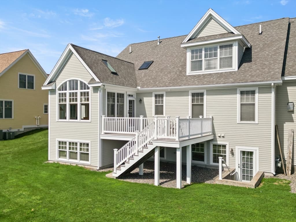 Condominium at 8 Ridgeway Cir # 8, West Newbury MA 01985, West Newbury, photo 38 of 42