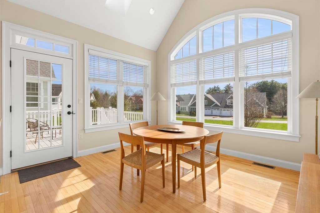 Condominium at 8 Ridgeway Cir # 8, West Newbury MA 01985, West Newbury, photo 14 of 42