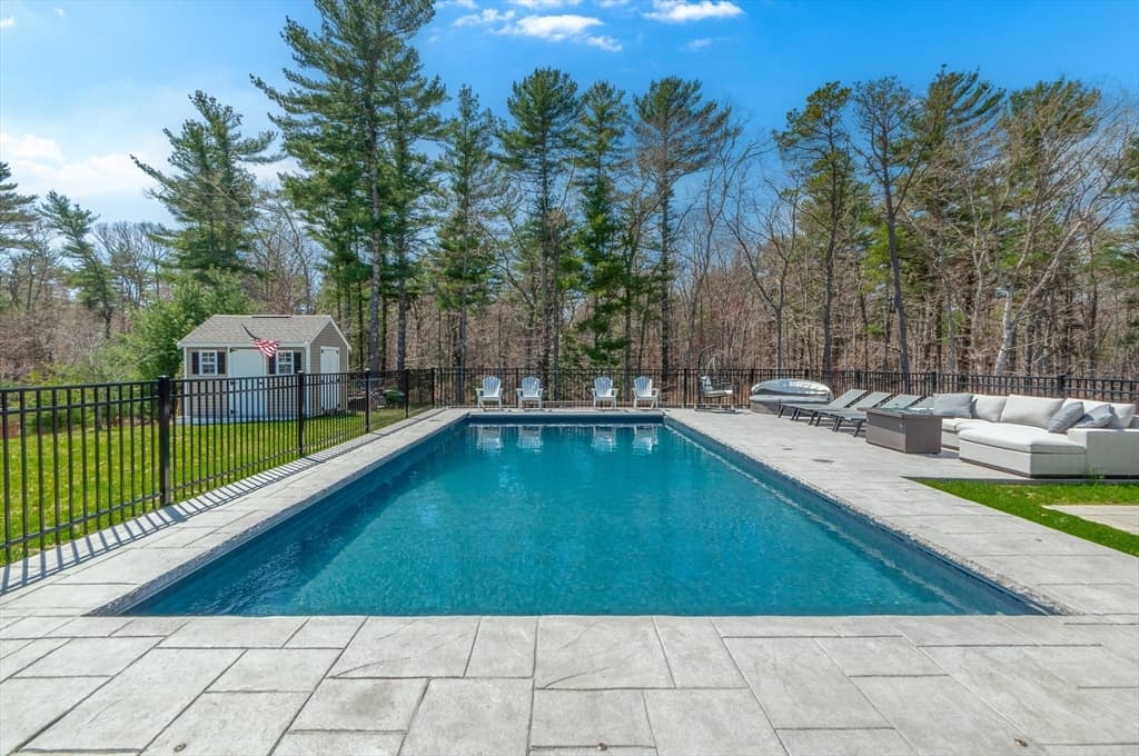 Single Family Residence at 9 Deer Run, Marion MA 02738, Marion, photo 5 of 30