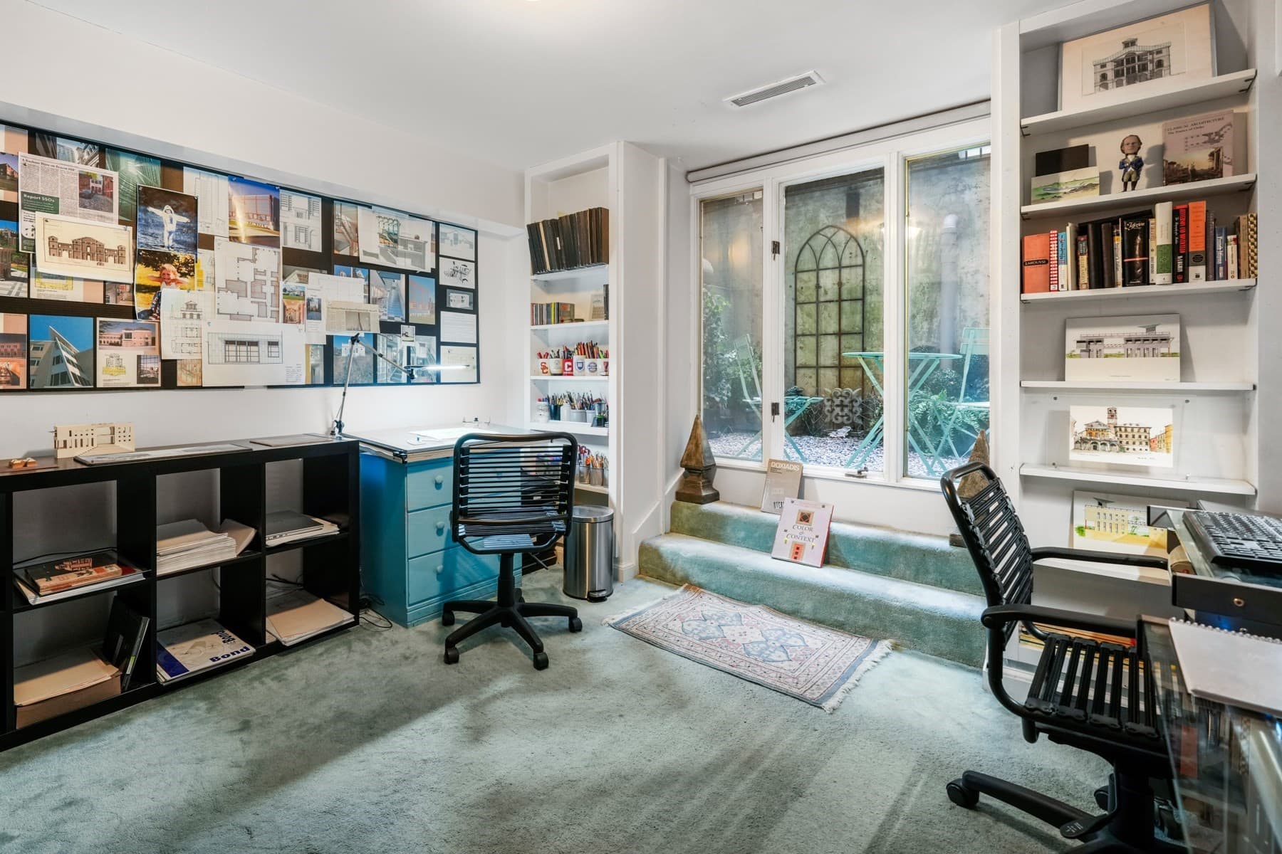 Condominium at 27 Chestnut Street, Boston MA 02108, photo 13 of 21