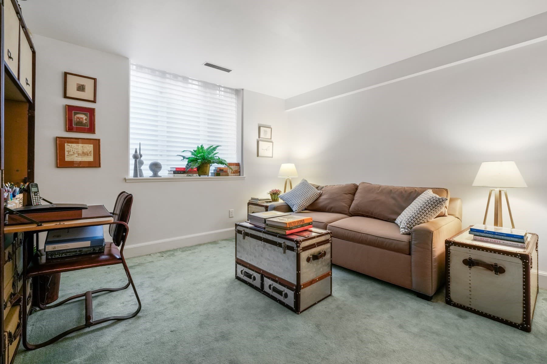 Condominium at 27 Chestnut Street, Boston MA 02108, photo 15 of 21
