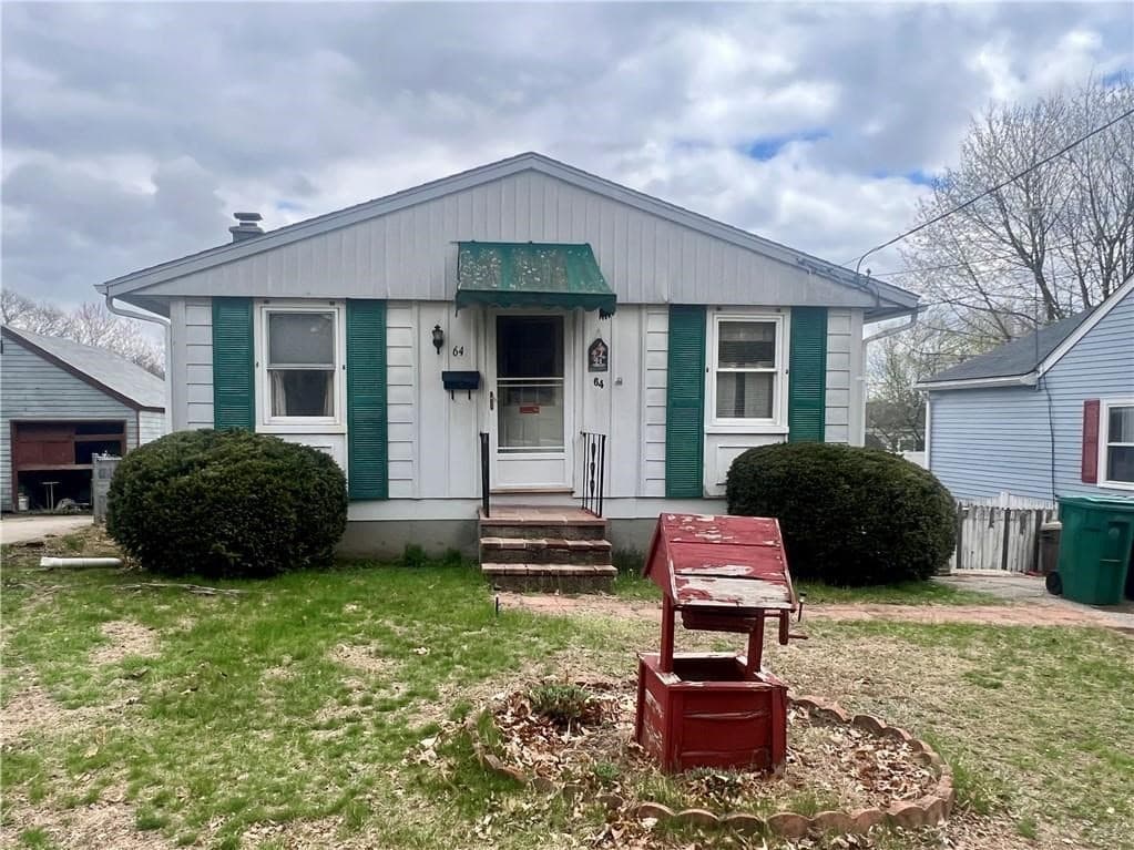 Single Family Residence at 64 Lydia Ave, Woonsocket RI 02895, Woonsocket, photo 2 of 6