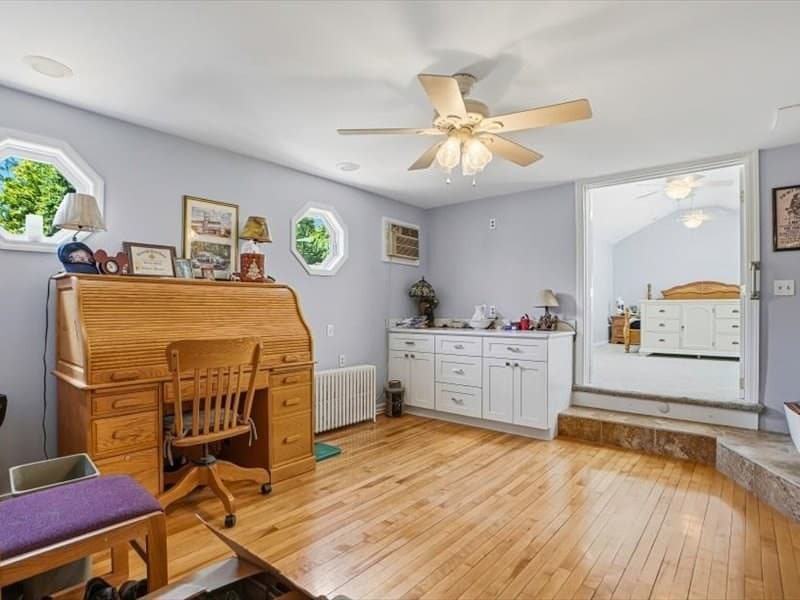 3 Family at 189 Holden St, Holden MA 01520, photo 15 of 42