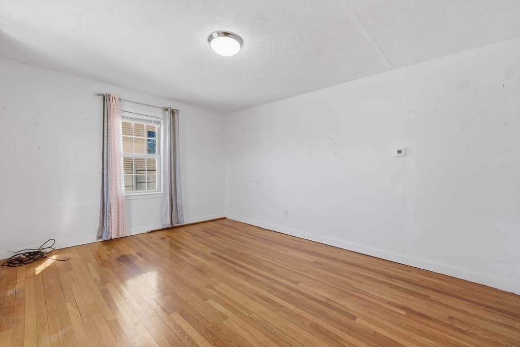 32 Indian Lake Parkway, Worcester MA 01605 photo 4