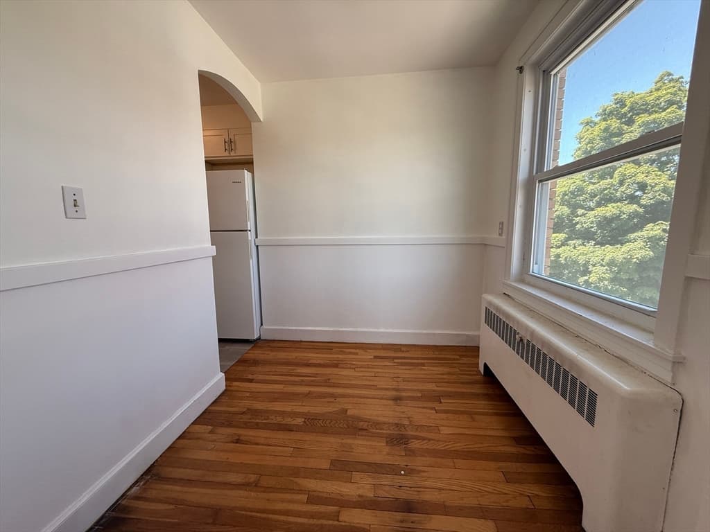 Condominium at 31 Chestnut St # 6, Worcester MA 01609, photo 6 of 19