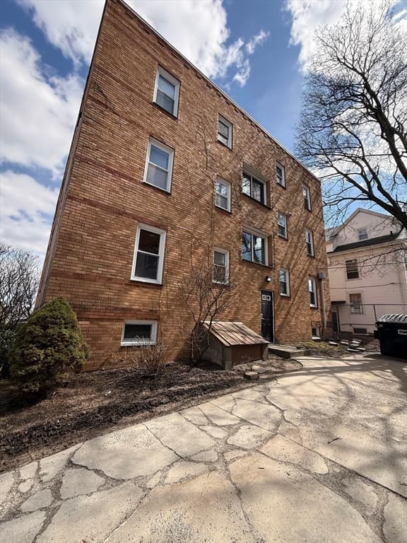 Condominium at 31 Chestnut St # 6, Worcester MA 01609, photo 19 of 19