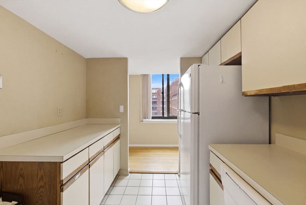 Condominium at 85 Brainerd Road # 415, Boston MA 02134, photo 4 of 27